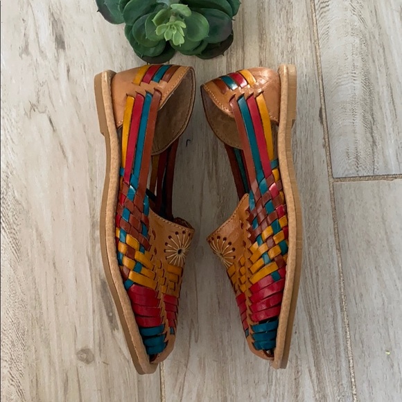 Huaraches - Picture 3 of 6